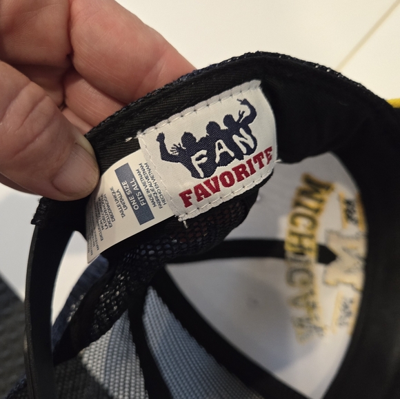 University of Michigan Hat Wolverines Snapback Mesh Adjustable Trucker Dad Cap - Picture 6 of 7